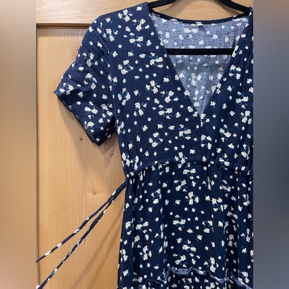 Navy floral ruffle trim midi dress - Picture 8 of 10